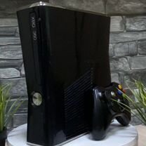 Xbox 360 Slim freeboot + Игры + 2Геймпада