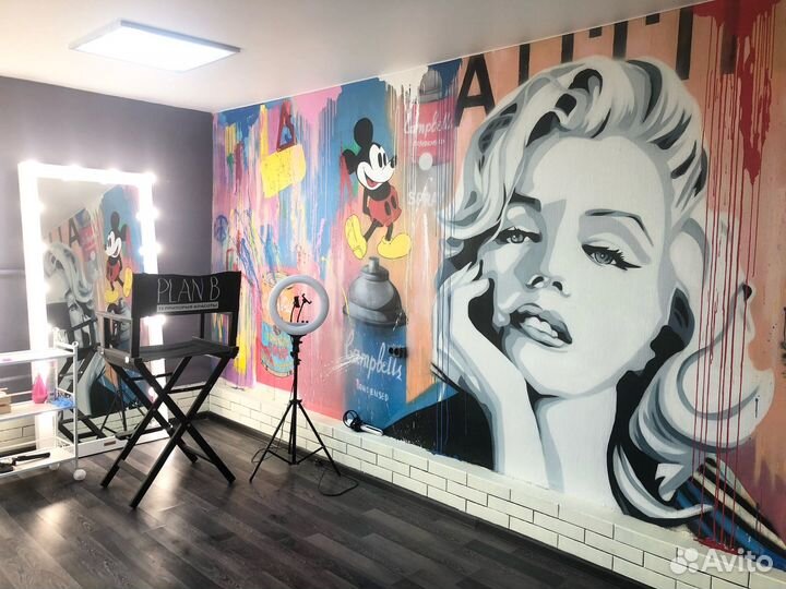 Профессиональный художник, Барельеф, Роспись стен