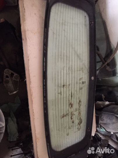 Заднее стекло Рено Меган 2 хэтчбек