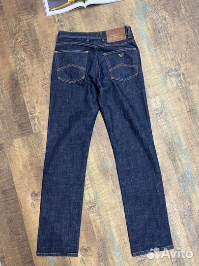 Джинсы armani