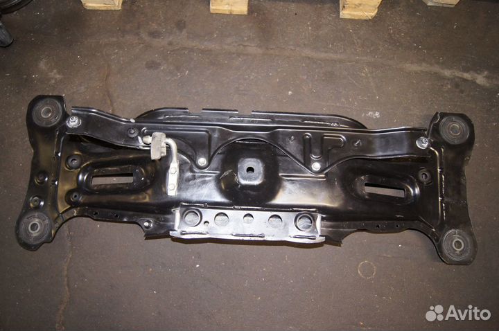 Подрамник балка задний toyota camry v40