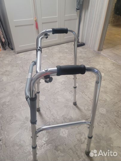 Ходунки для инвалидов