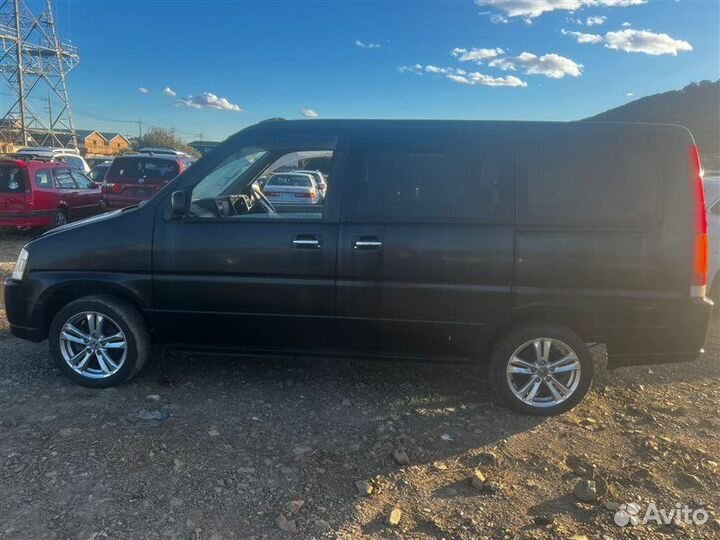 Дверь передняя правая Honda Stepwgn RF1 B20B 2000