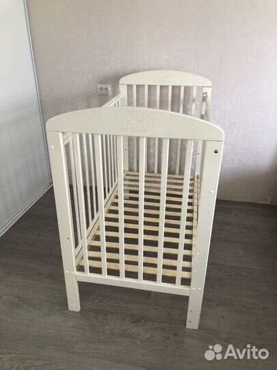 Детская кроватка 