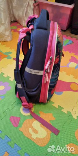 Школьный рюкзак