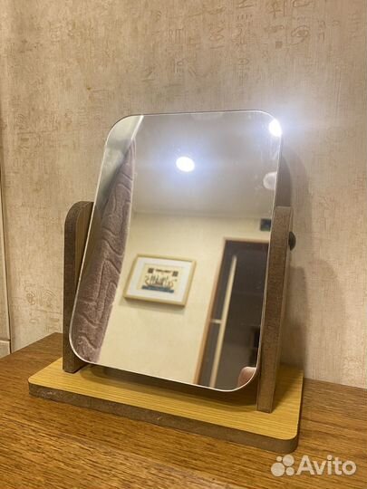 Зеркало настольное