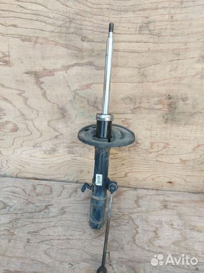 Амортизатор задний правый Toyota Camry XV40 ACV40