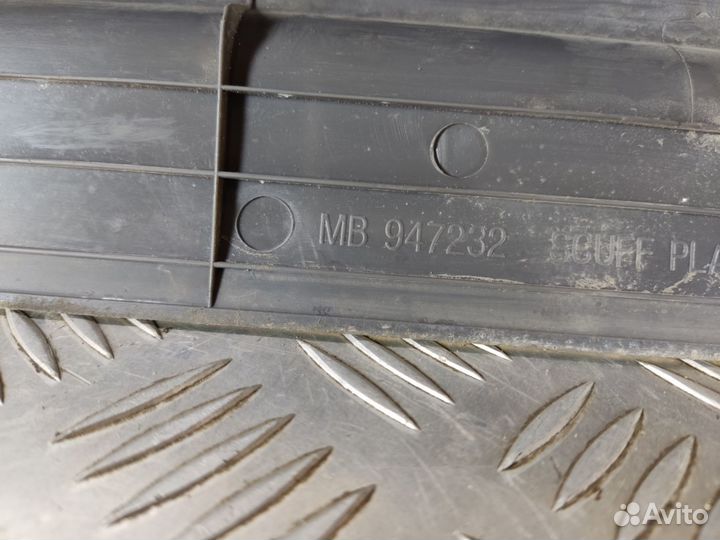 Накладка порога внутренняя комплект Mitsubishi Car