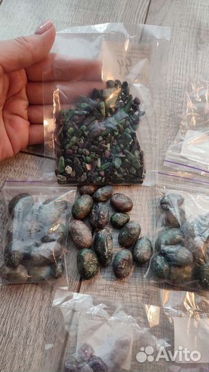 Натуральные камни: аметист, лазурит, цитрин и др