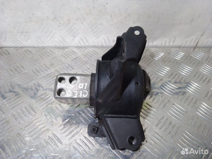 Опора двс Kia Ceed ED G4FA 06-12