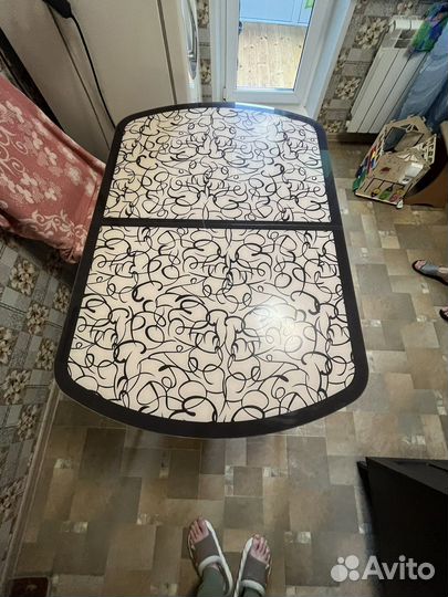 Кухонный стол