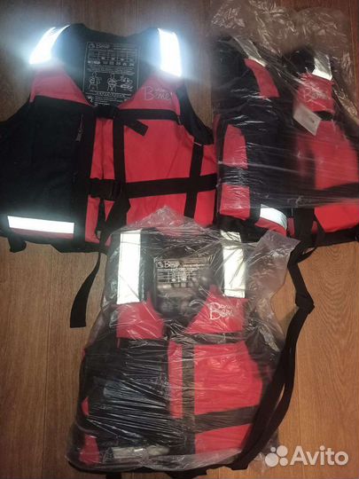 Спасательный жилет