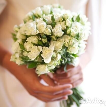 Букет невесты,роза кустовая,свадебный букет