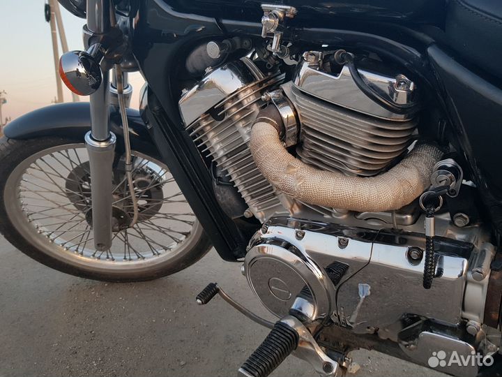 Suzuki VS400