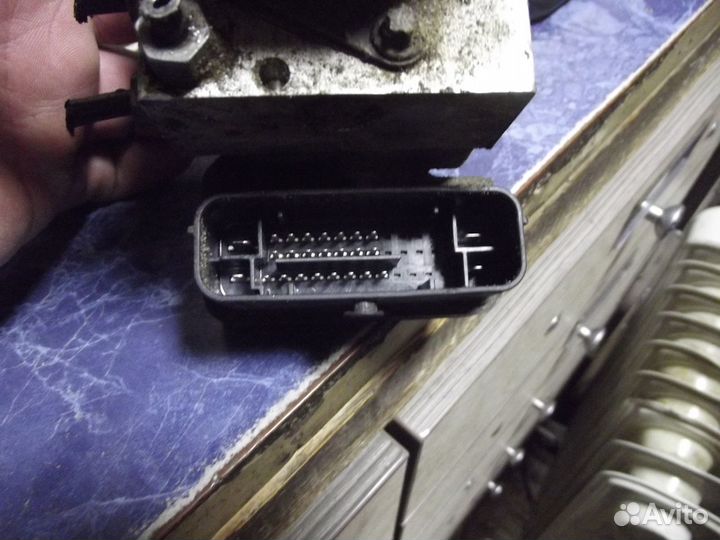 Блок ABS Volkswagen Polo 6R0907379AQ