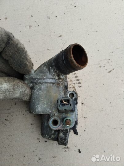 Корпус термостата Hyundai accent