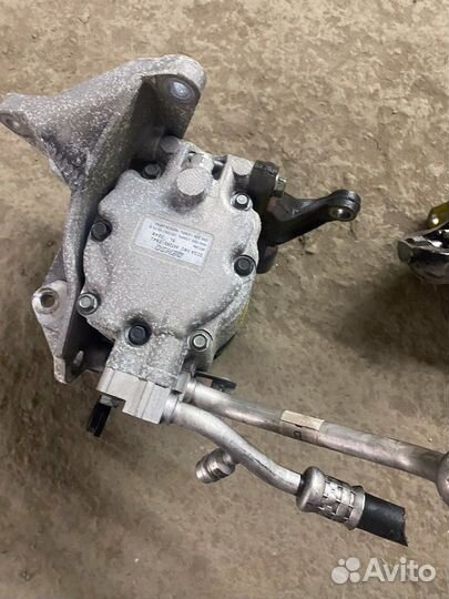 Компрессор кондиционера Subaru