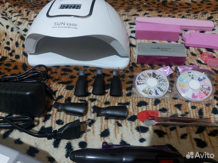 Маникюрный набор с профессиональной машинкой