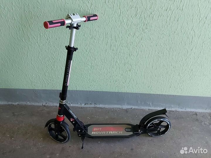 Самокат Novatrack Deft с амортизаторами до 100 кг