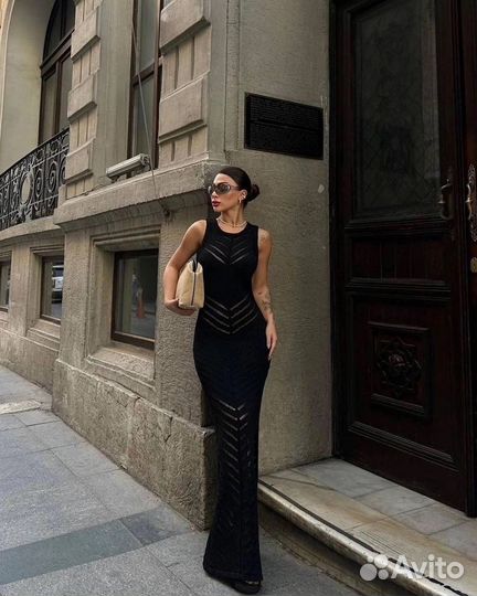 Вязаное платье длинное