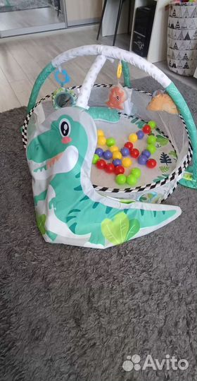 Сухой бассейн с шариками