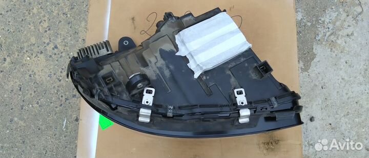 Фара левая мерседес W205 205 одна линза C205