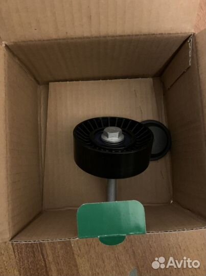 Продам ремень и натяжной ролик для VAG