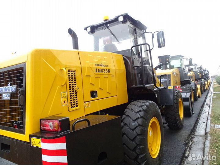Фронтальный погрузчик Lonking LG833N, 2023
