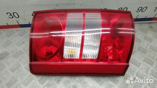 Фонарь задний левый chrysler voyager Grand Voyager