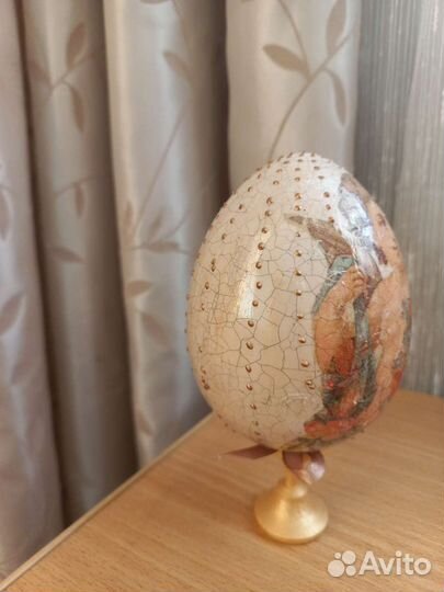 Яйцо пасхальное ручная работа на подставке