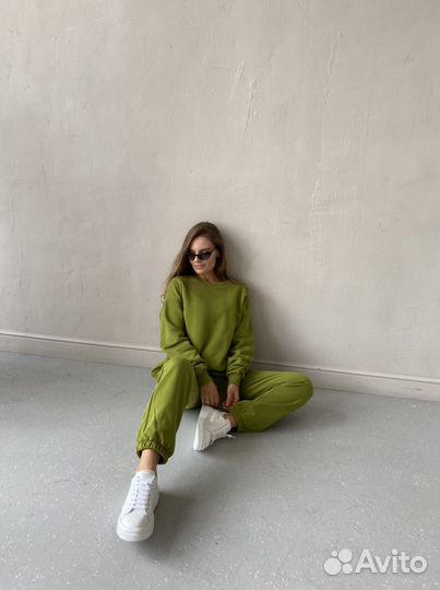 Спортивные костюмы женские