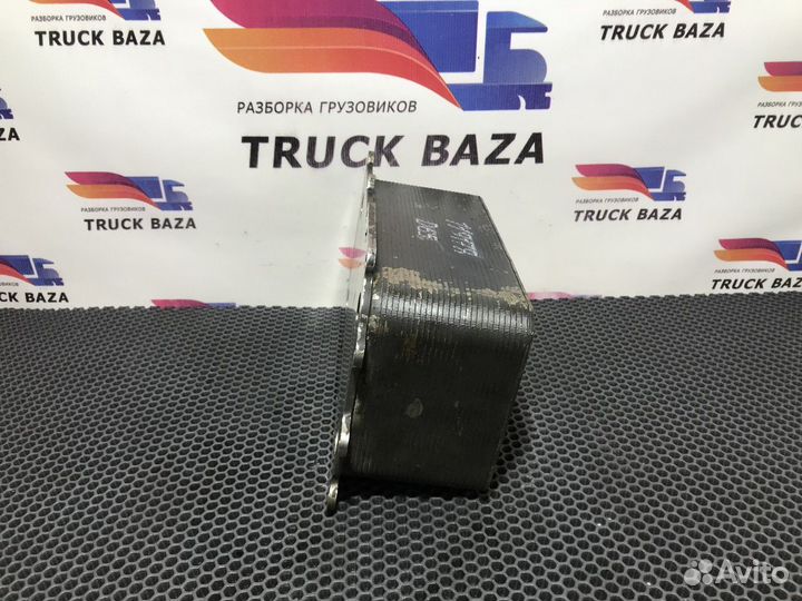 Радиатор масляный Daf XF106