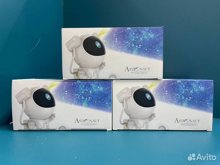 Ночник проектор космонавт