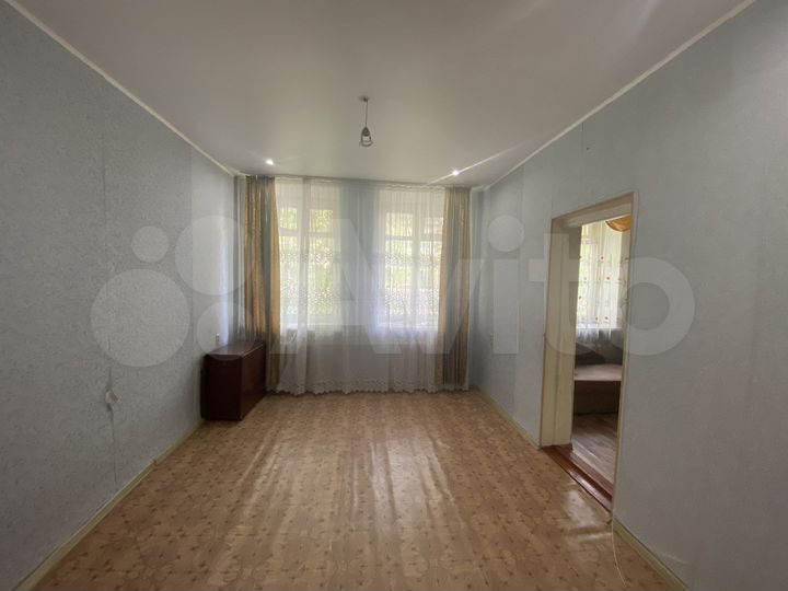 2-к. квартира, 46 м², 1/2 эт.