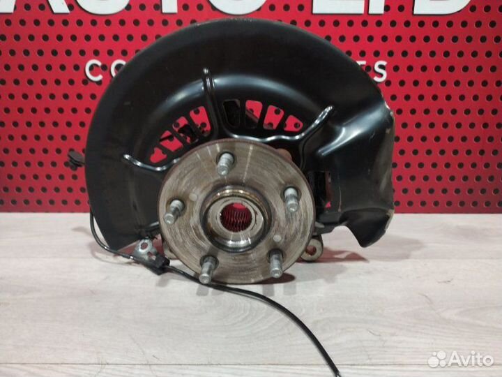 Кулак поворотный левый Lexus Es axzh10 2019