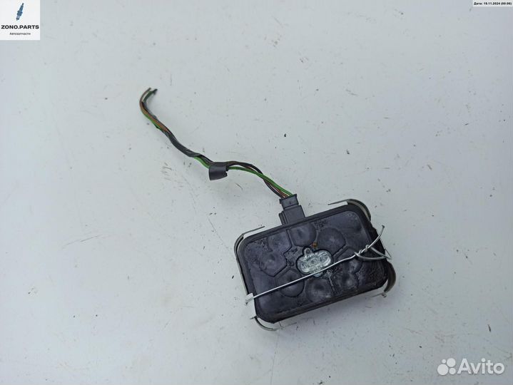 Датчик дождя 13107803 на Opel Astra H