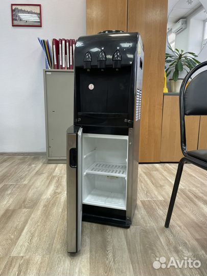 Куллер для воды + холодильник