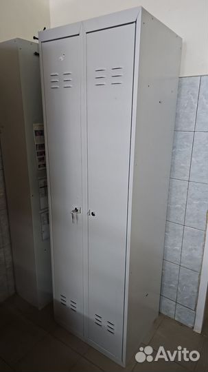 Ящики для одежды металлические