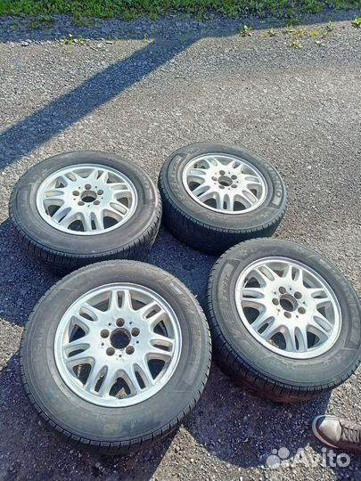 R16 Kumho I'Zen KW31 215/65, PCD 5x112 DIA 66.6