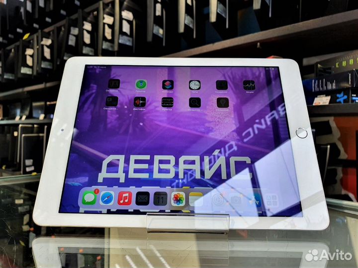 Планшеn iPad Air 5-го