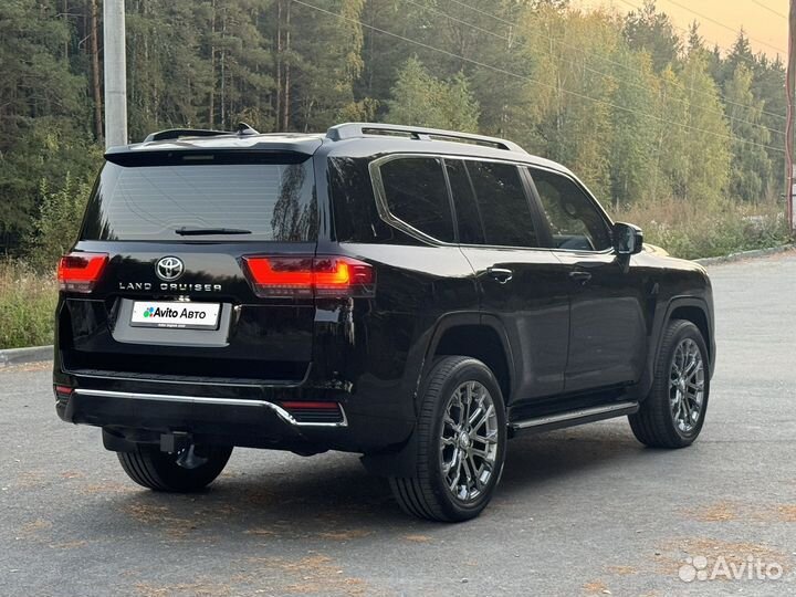 Toyota Land Cruiser 3.5 AT, 2023, 5 400 км