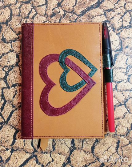 Обложка для ежедневника из кожи