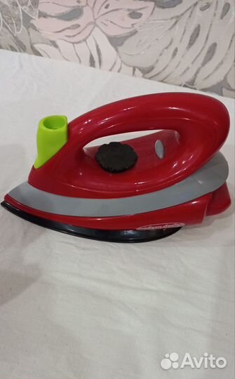 Прачечная детская стиральная машина и утюг