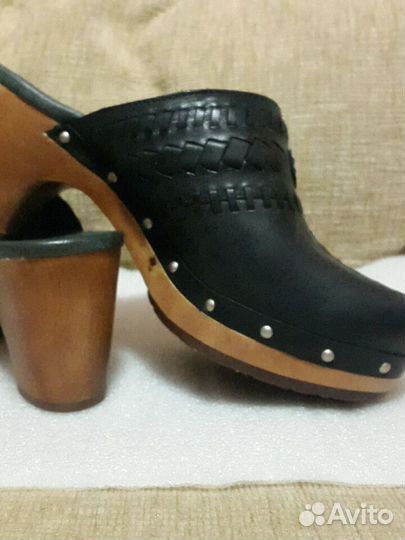 Сабо UGG Australia Vivica