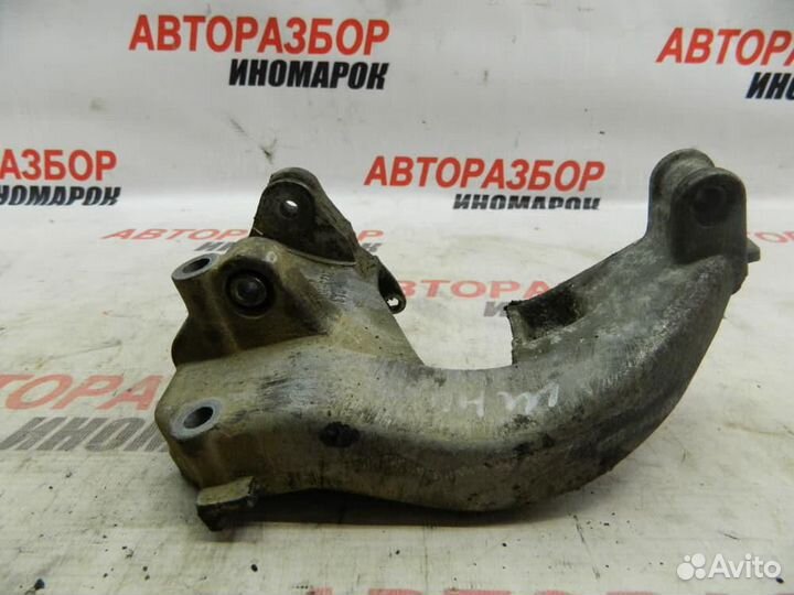 Кронштейн генератора для Chevrolet Niva 2002-2009г