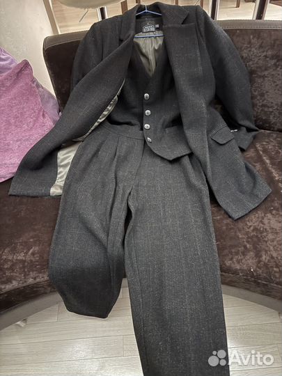 Брючный костюм женский 42 44