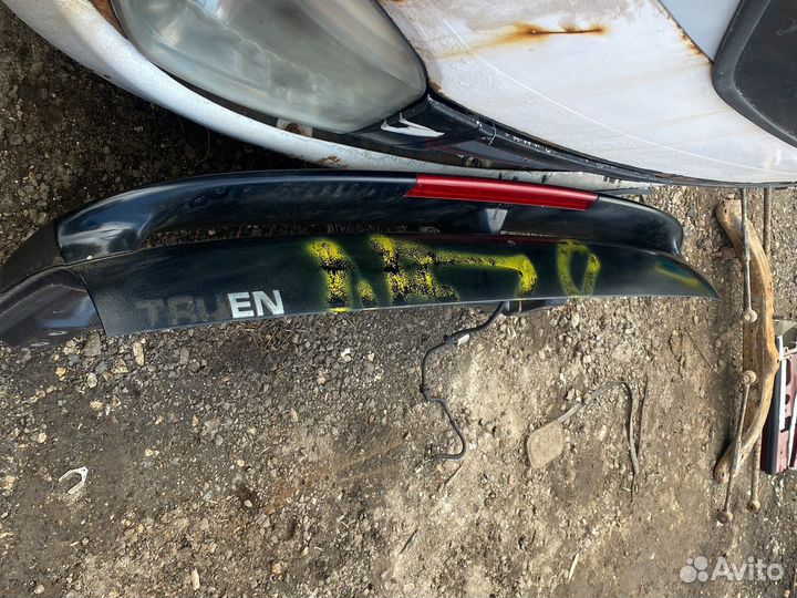 Toyota Sprinter Trueno крышка багажника