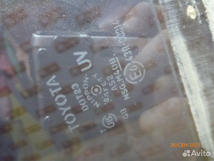 Стекло двери заднее левое Toyota Camry ACV40 2azfe