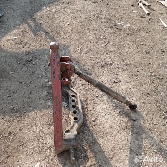 Угольник на навеску мтз