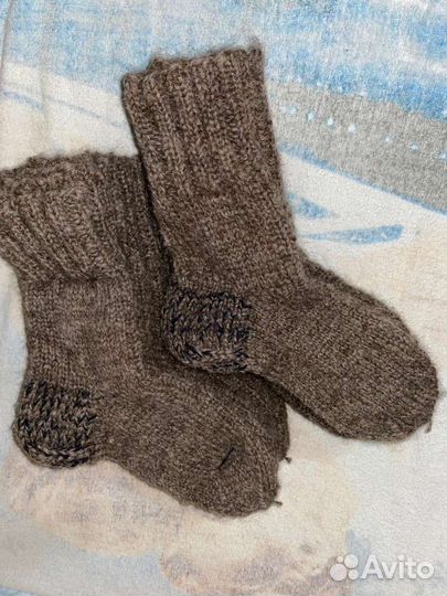 Шерстяные безрукавки и носки